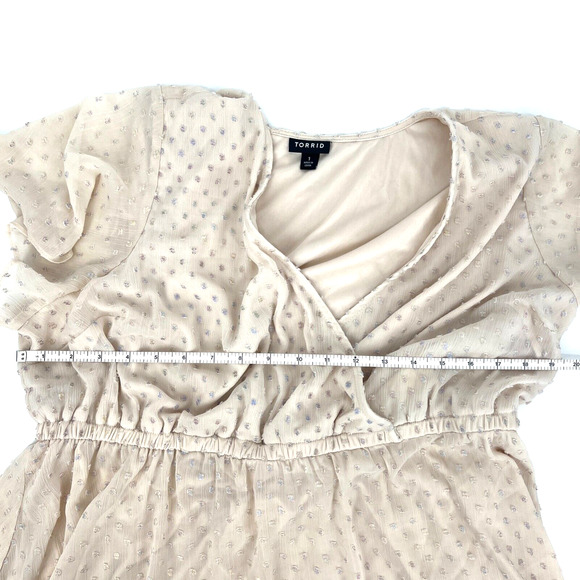 Torrid Ivory Blush Swiss Dot Surplice Babydoll Blouse Top Women's Size 1X - Picture 5 of 10